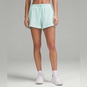 Lululemon Lightweight High-Rise Relaxed Short 3"